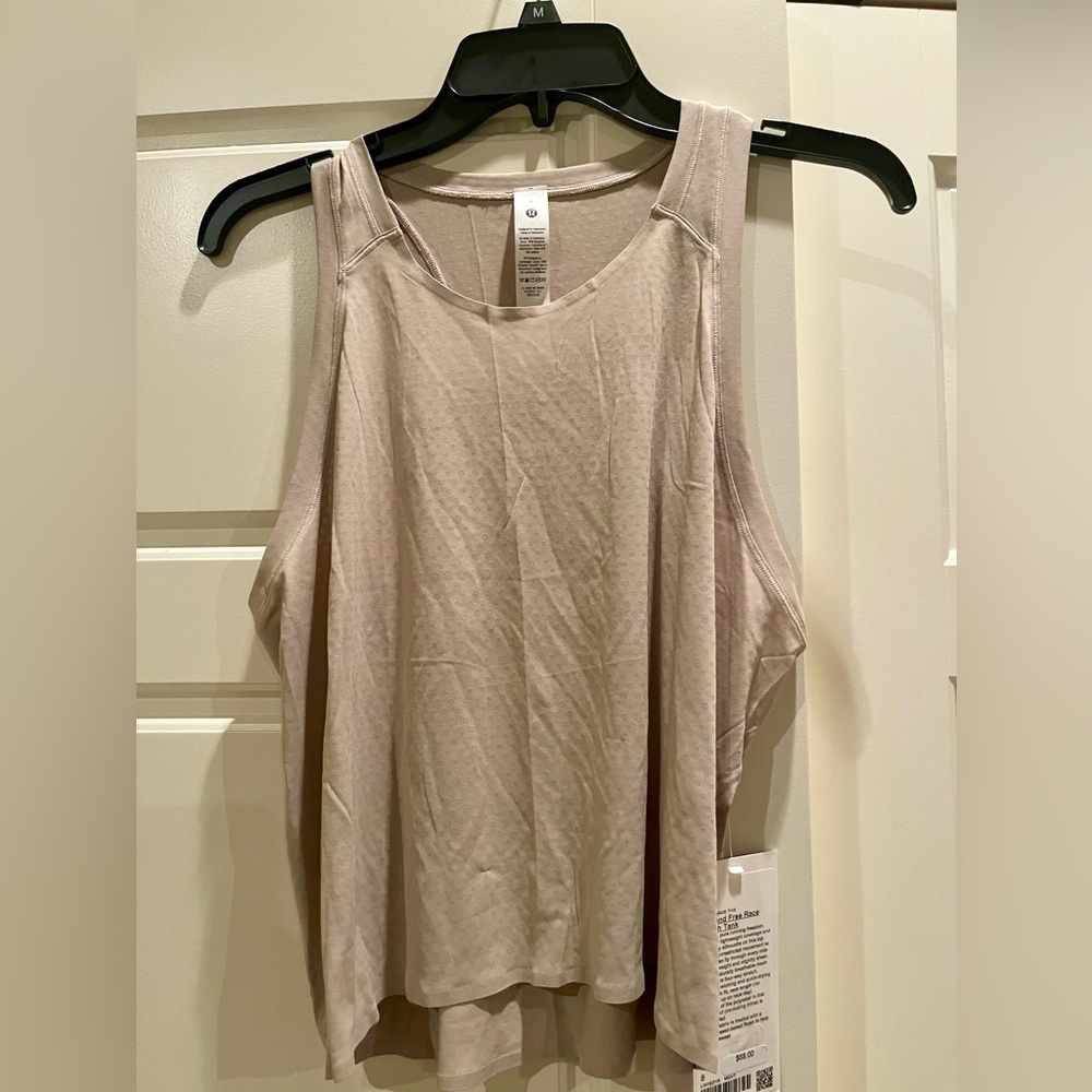 Lululemon Fast and Free Race Length Tank, size 8 NWT